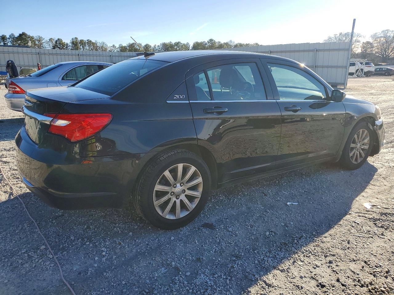 2013 CHRYSLER 200 TOURING photo 3