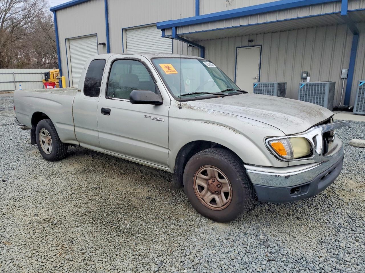2002 TOYOTA TACOMA XTRACAB photo 4