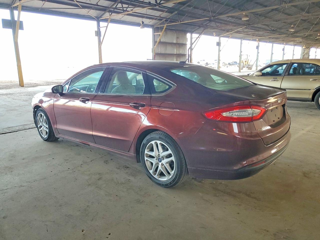 2015 FORD FUSION SE photo 2