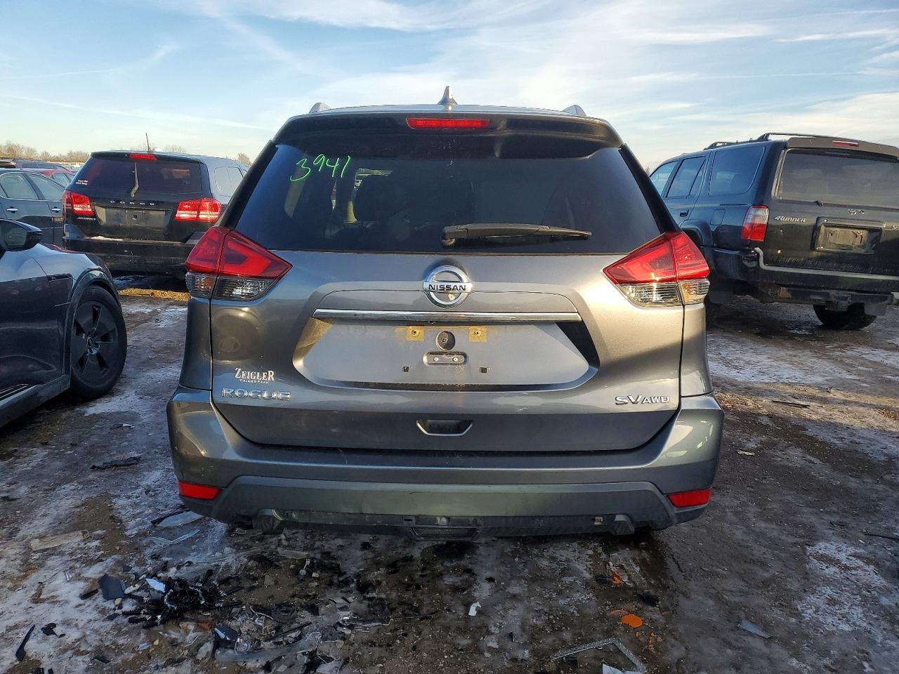 2017 NISSAN ROGUE S photo 6