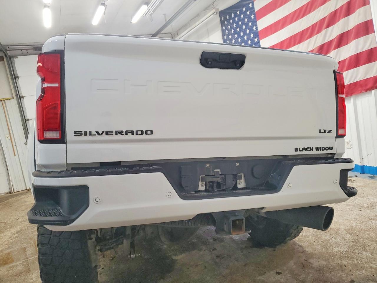 2024 CHEVROLET SILVERADO K2500 HEAVY DUTY LTZ photo 6