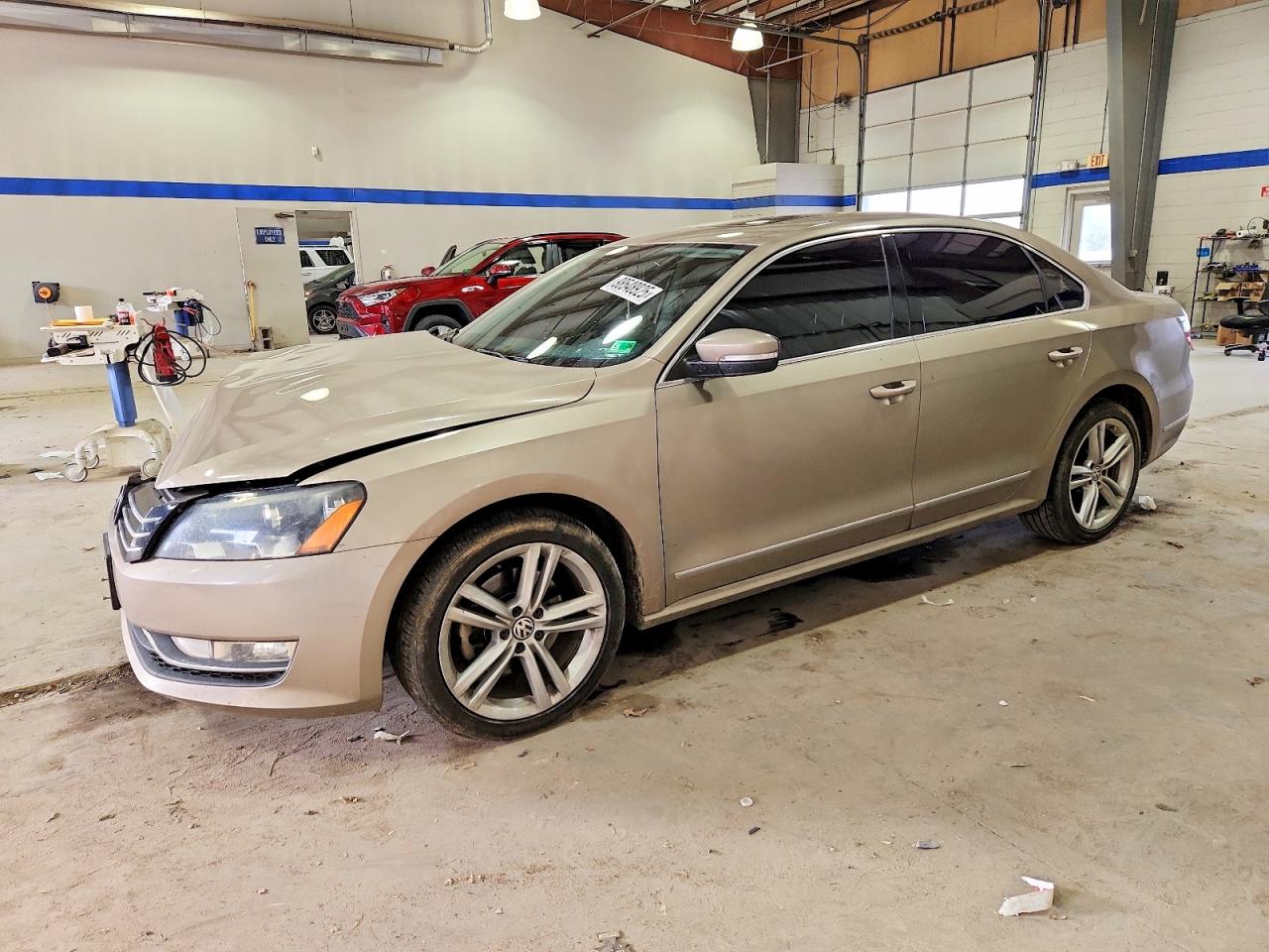 2015 VOLKSWAGEN PASSAT