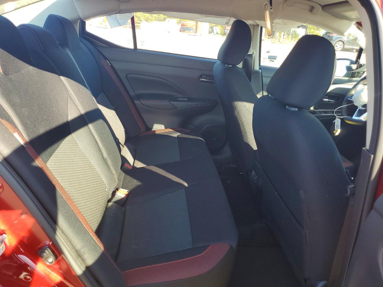 2025 NISSAN VERSA SR photo 19