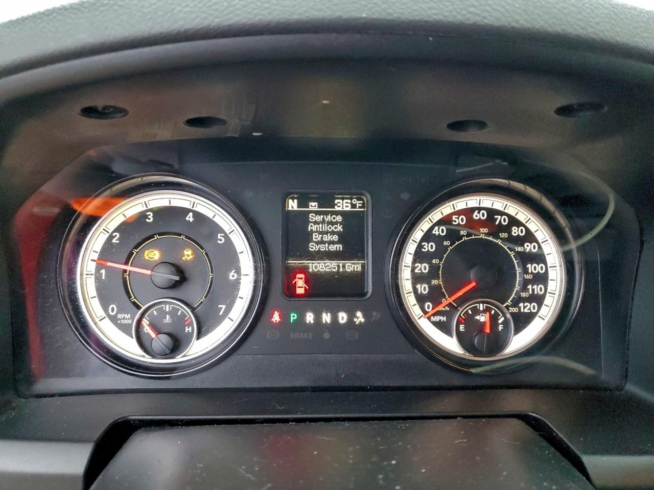2019 RAM 1500 CLASSIC SLT photo 9