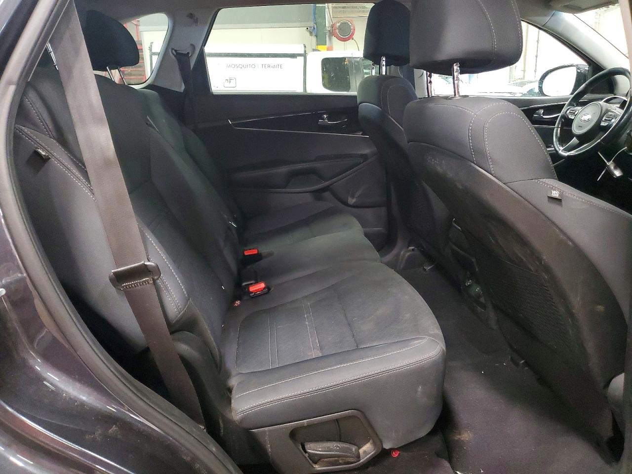 2017 KIA SORENTO LX photo 11