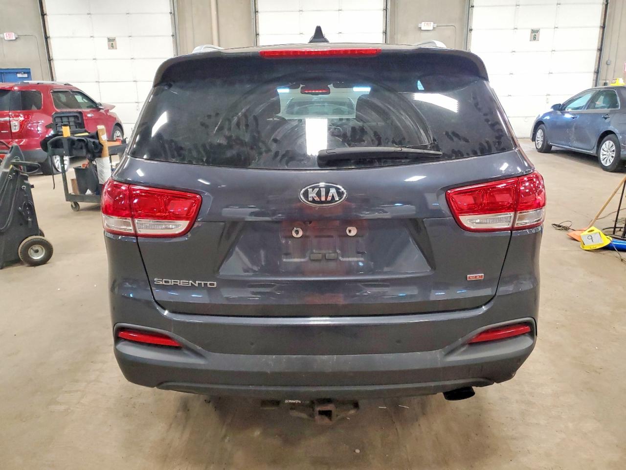 2017 KIA SORENTO LX photo 6