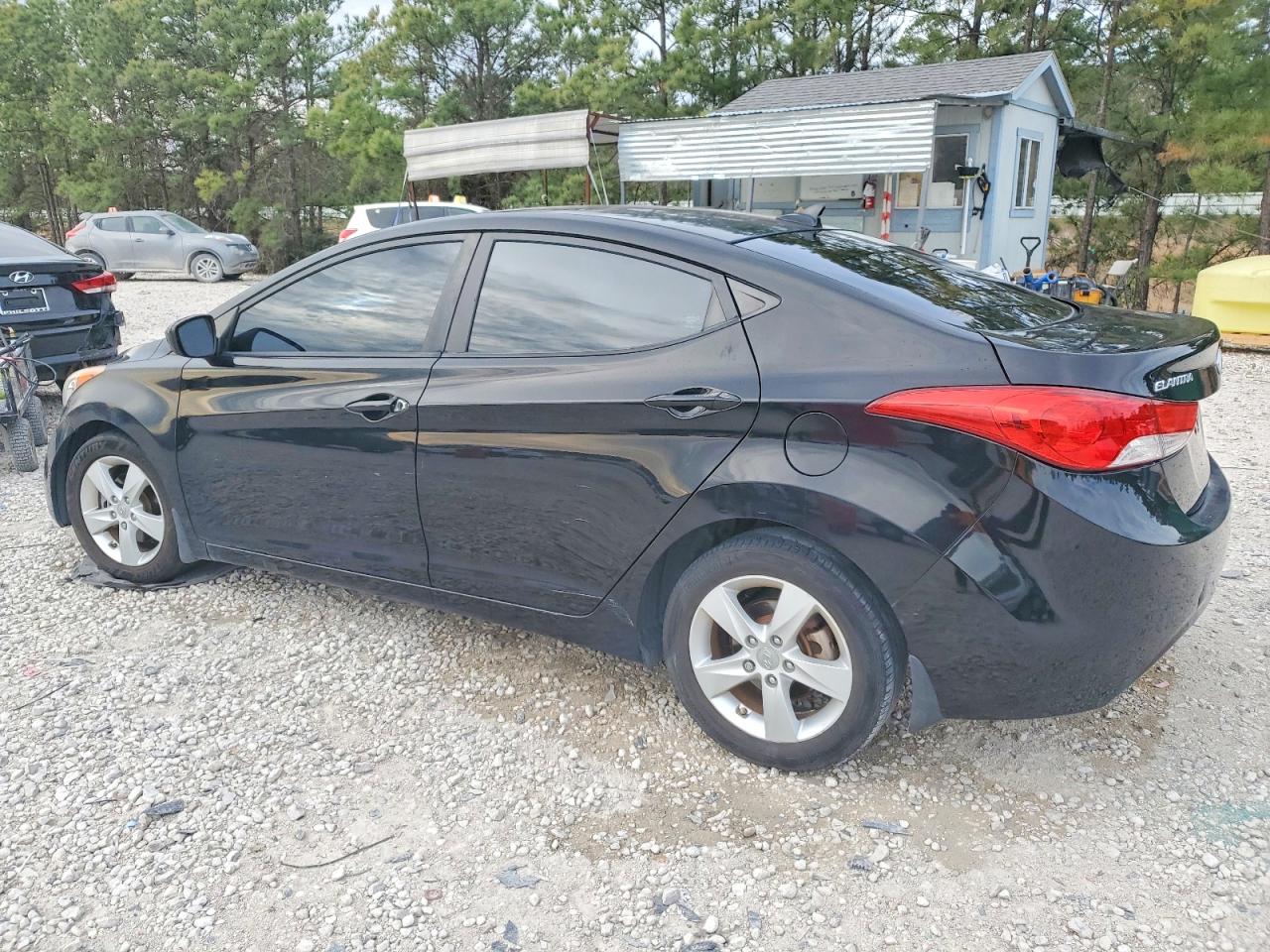 2013 HYUNDAI ELANTRA GLS photo 2
