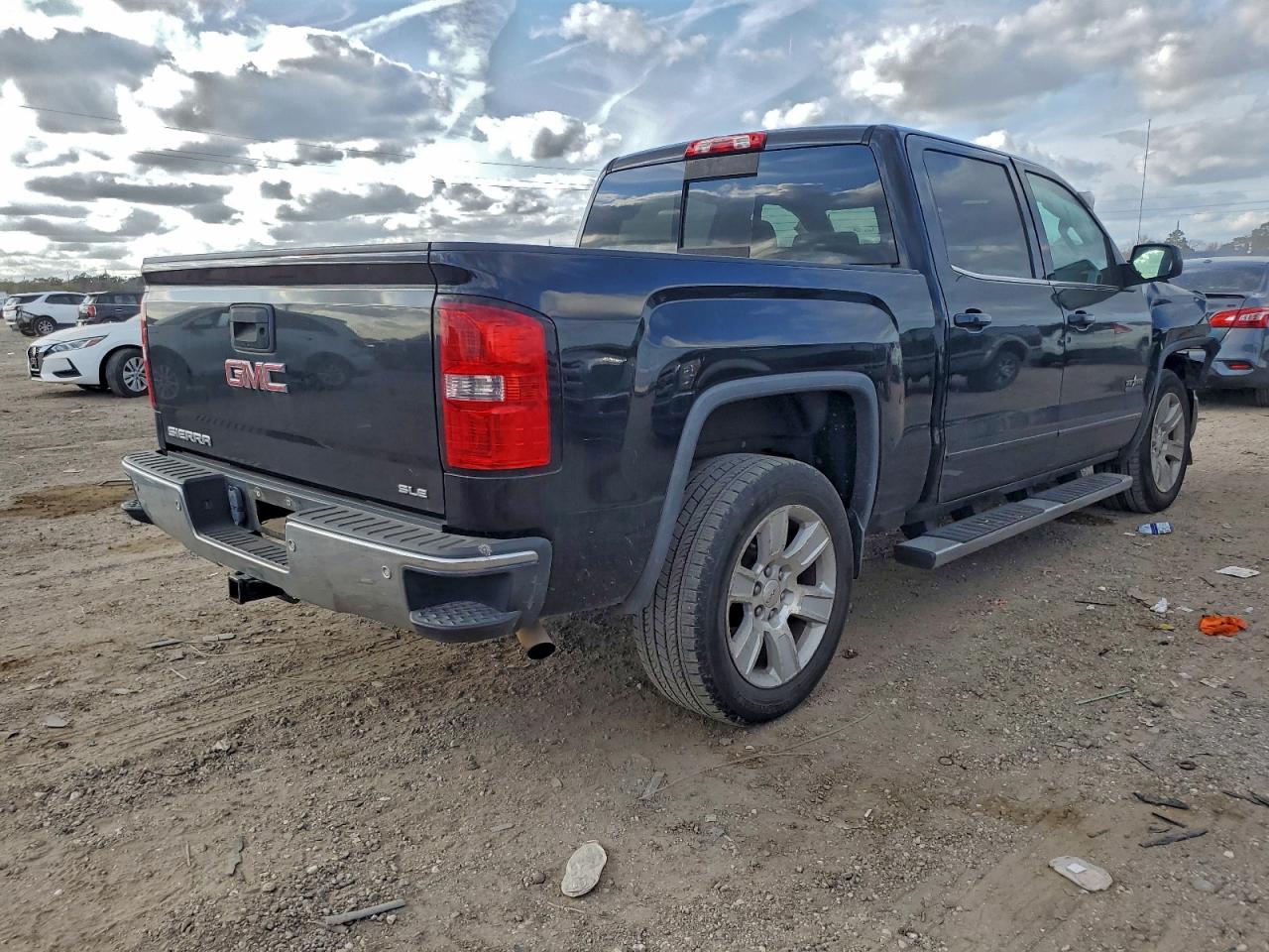 2015 GMC SIERRA C1500 SLE photo 3