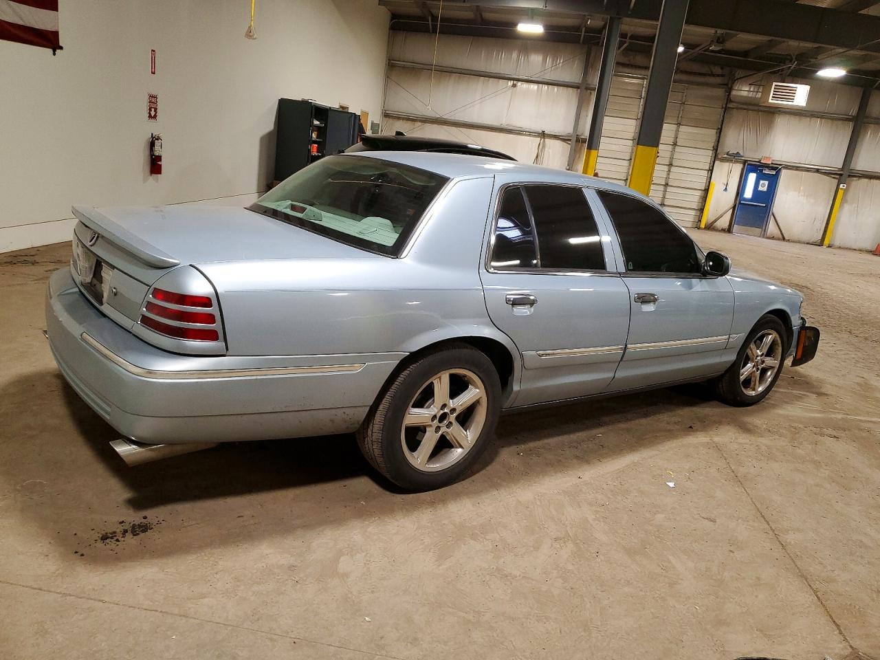 2004 MERCURY GRAND MARQUIS GS photo 3