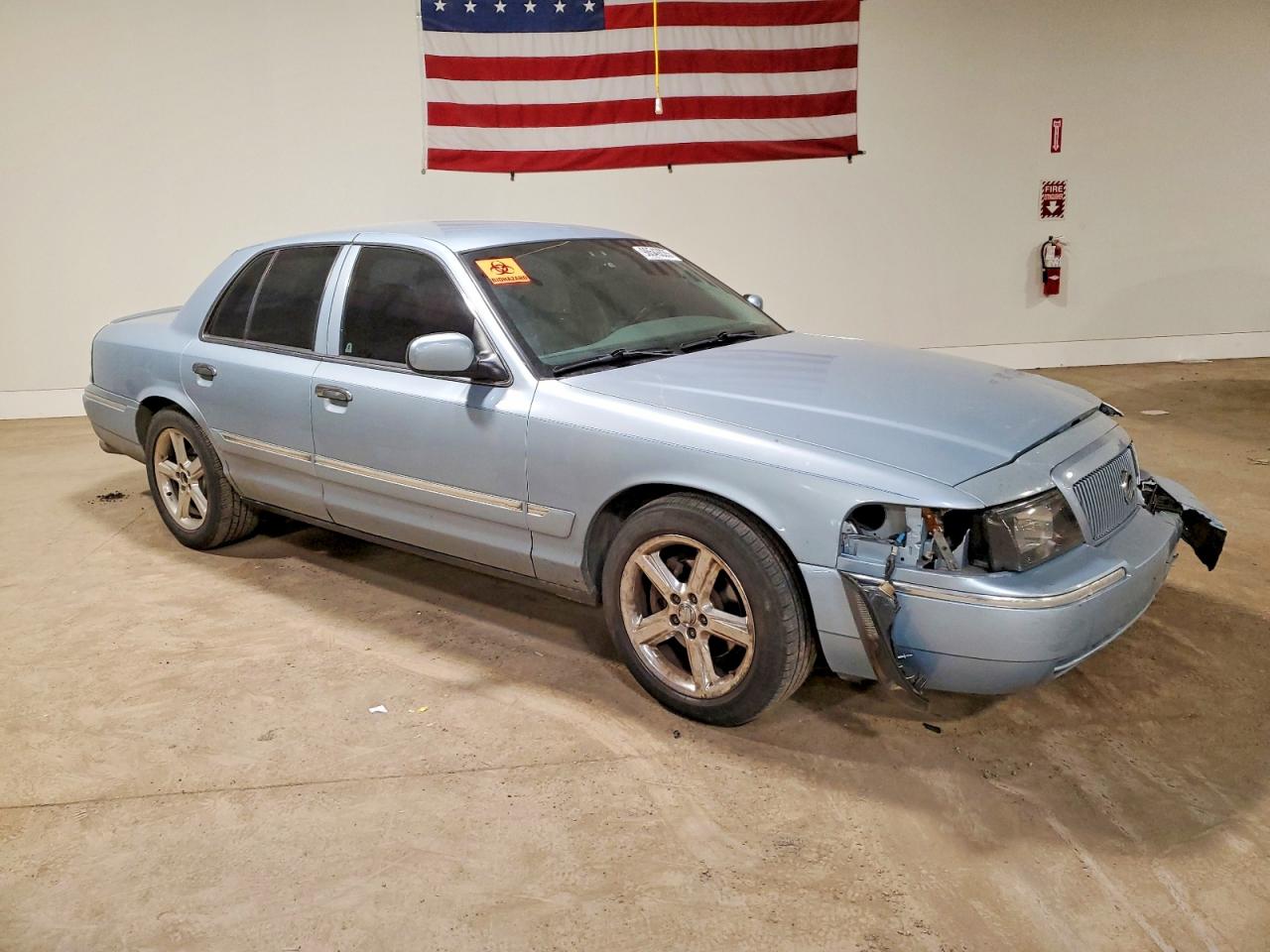 2004 MERCURY GRAND MARQUIS GS photo 4