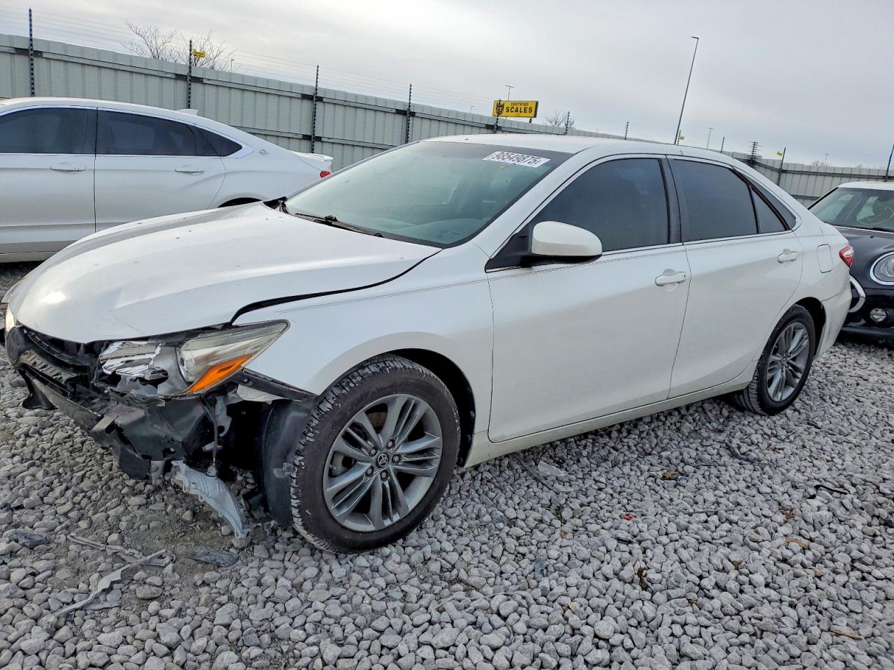 2017 TOYOTA CAMRY