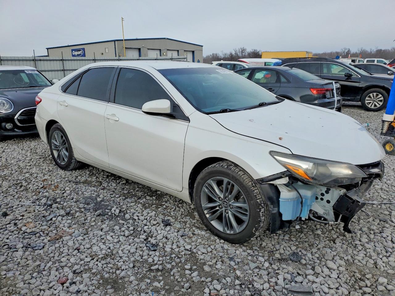 2017 TOYOTA CAMRY LE photo 7