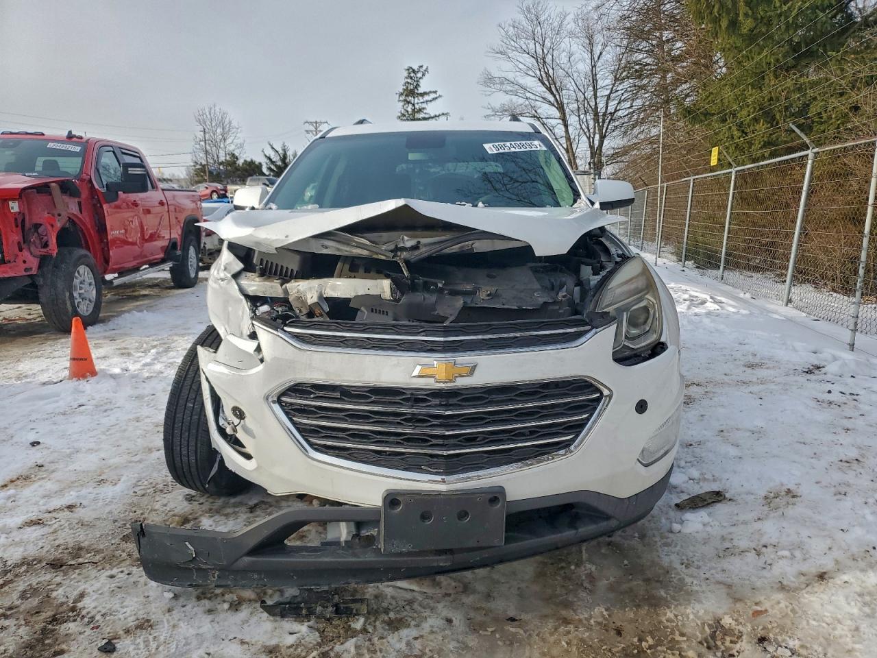 2017 CHEVROLET EQUINOX LT photo 5