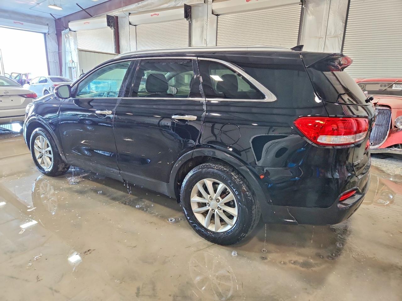 2016 KIA SORENTO LX photo 2