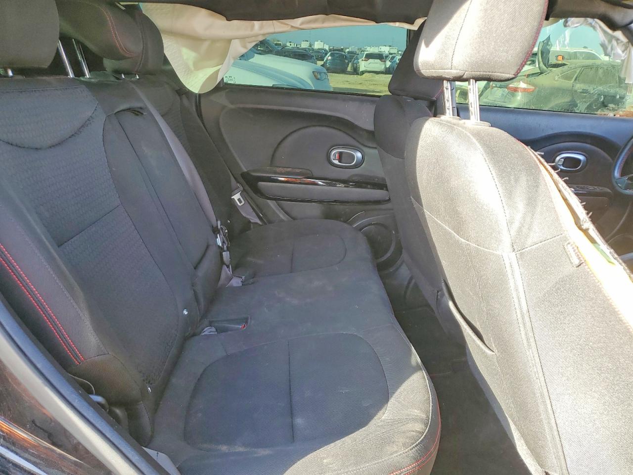 2015 KIA SOUL + photo 11