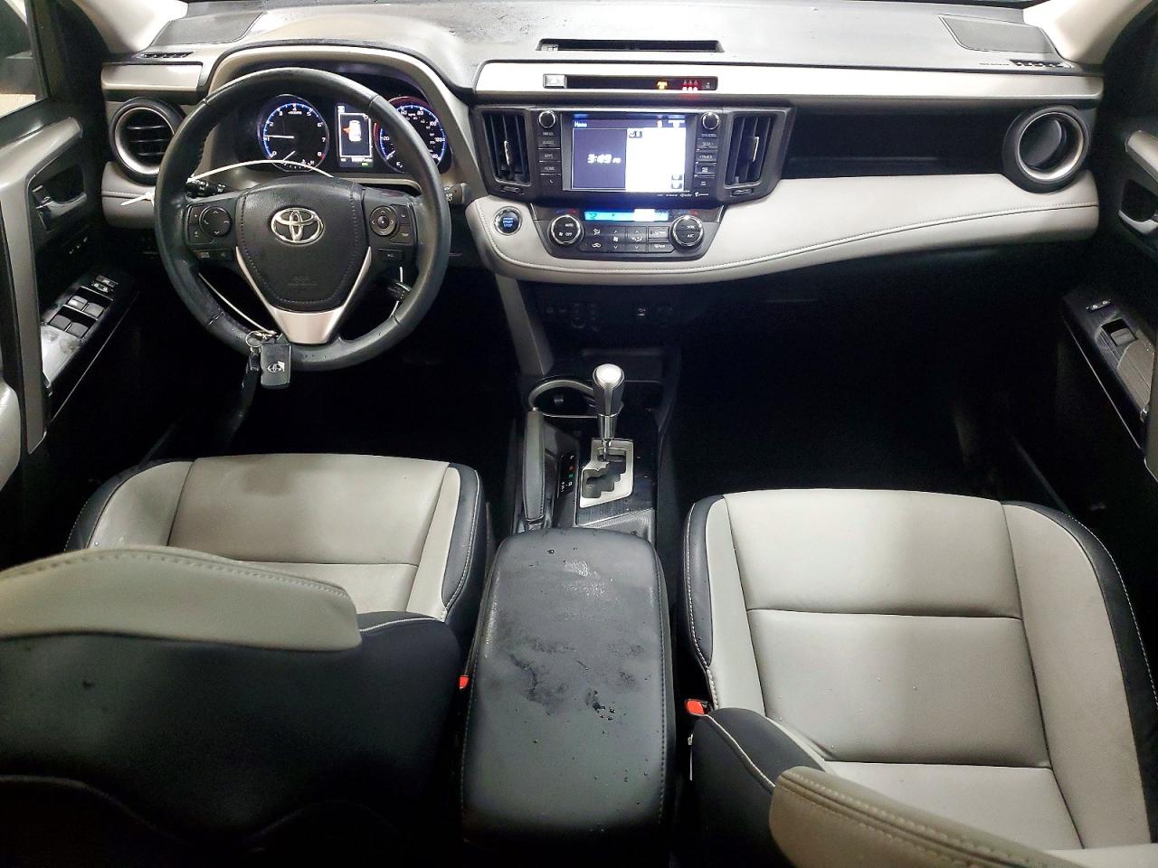 2017 TOYOTA RAV4 LIMITED photo 8