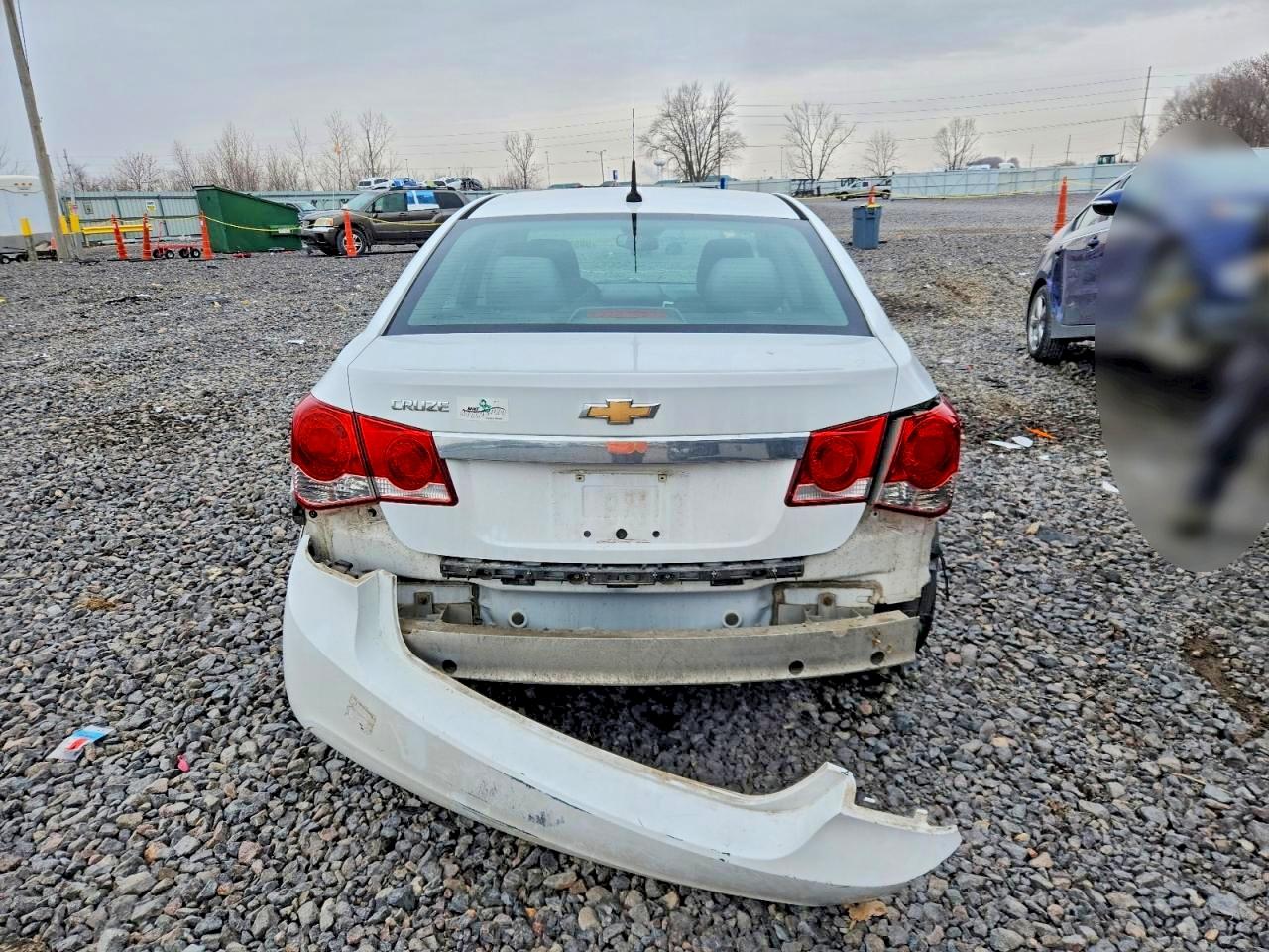 2011 CHEVROLET CRUZE LS photo 6