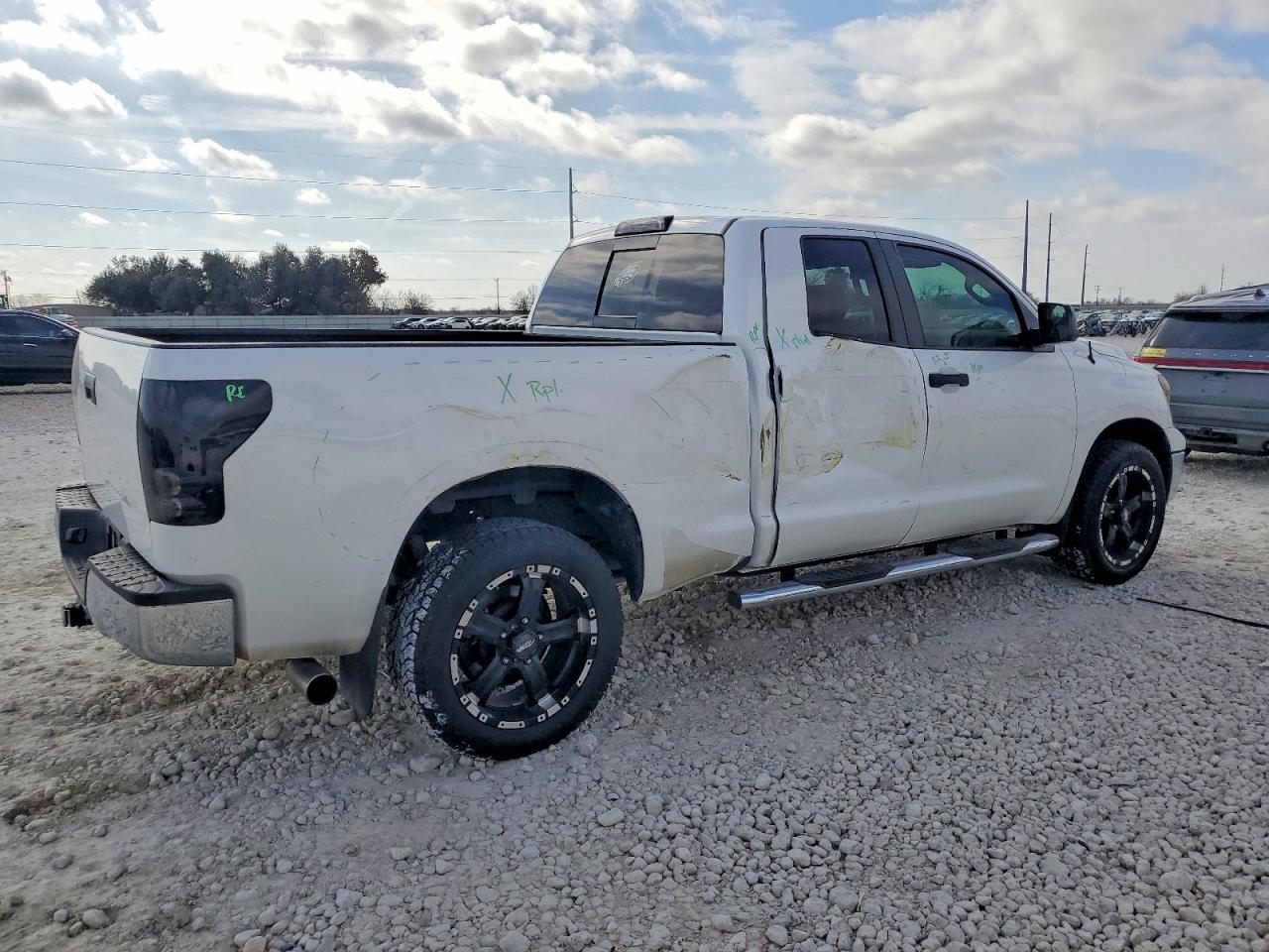 2012 TOYOTA TUNDRA DOUBLE CAB SR5 photo 3