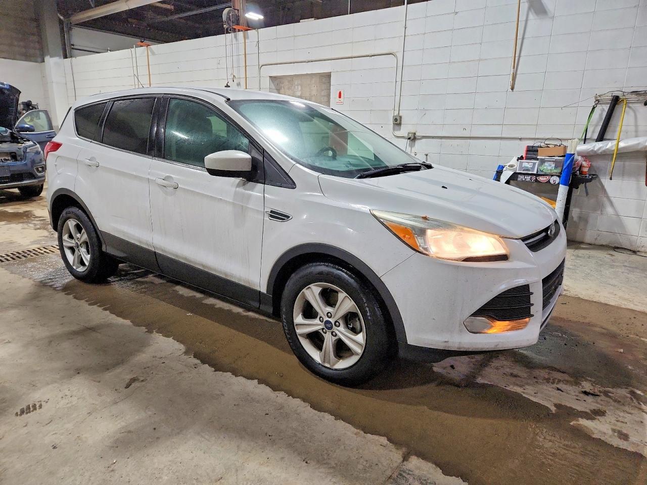 2015 FORD ESCAPE SE photo 7