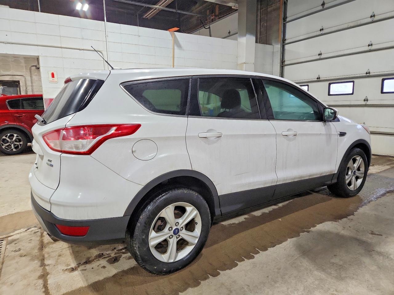 2015 FORD ESCAPE SE photo 5