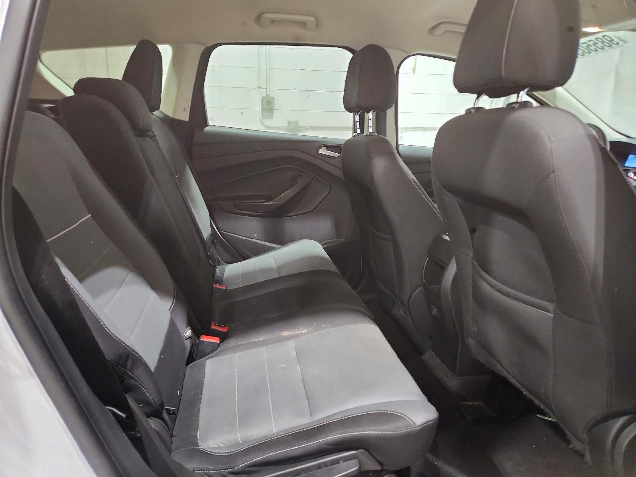 2015 FORD ESCAPE SE photo 21