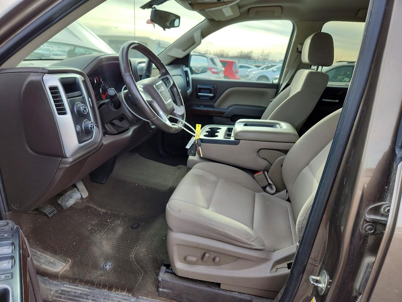 2014 GMC SIERRA K1500 SLE photo 7