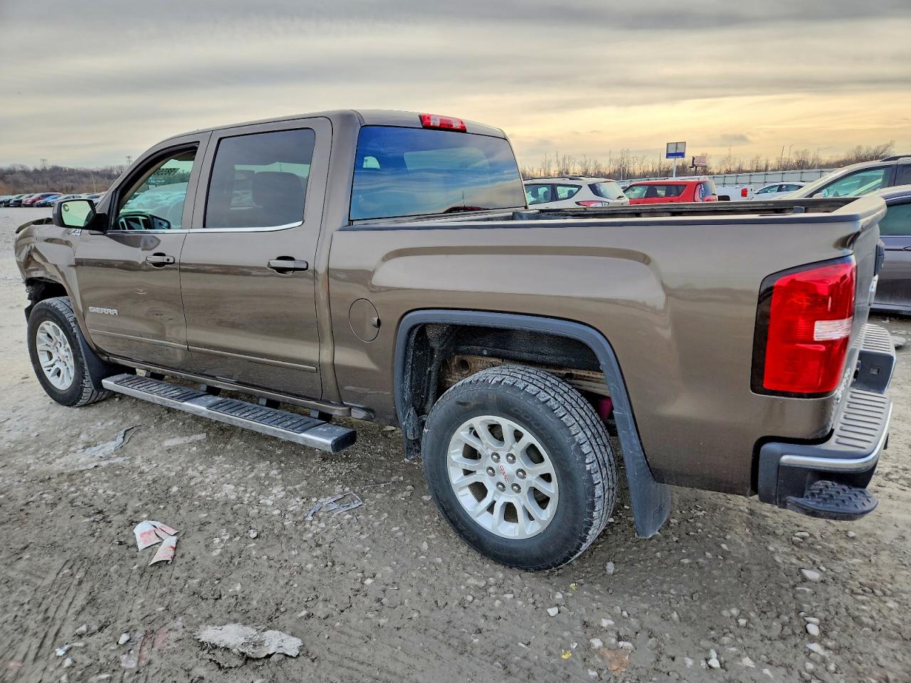 2014 GMC SIERRA K1500 SLE photo 2