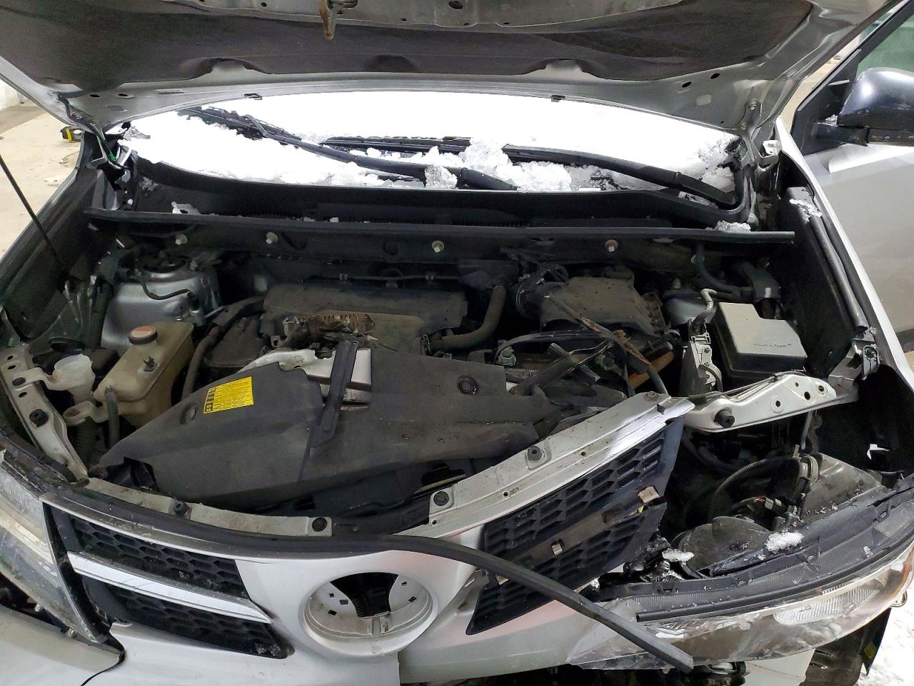 2014 TOYOTA RAV4 LE photo 12
