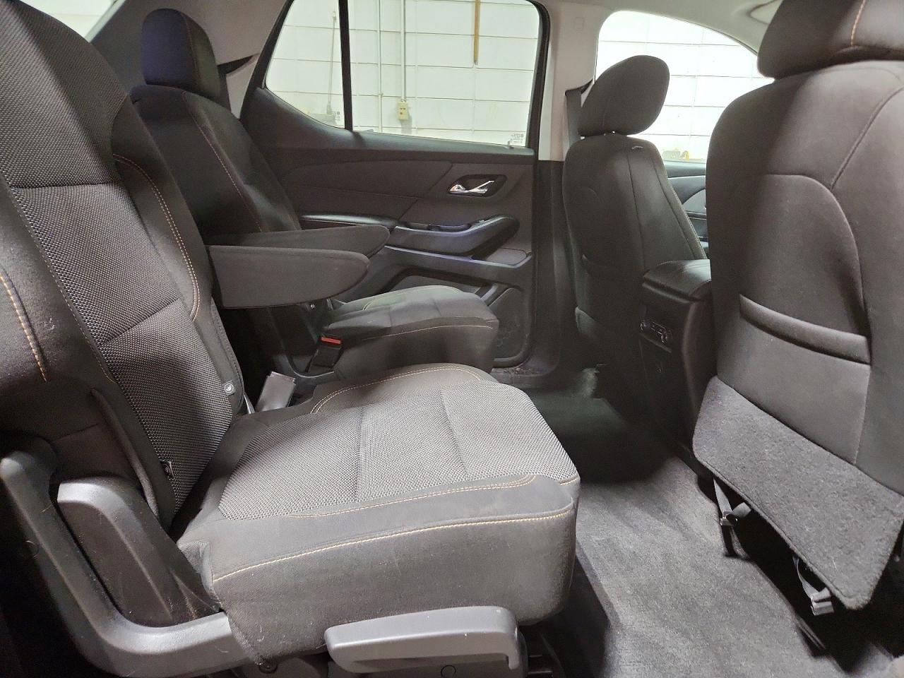 2020 CHEVROLET TRAVERSE LT photo 11