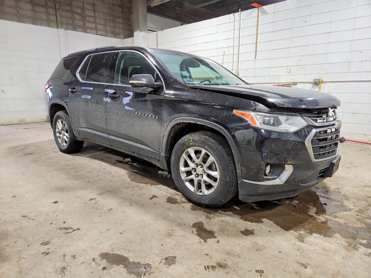2020 CHEVROLET TRAVERSE LT photo 4