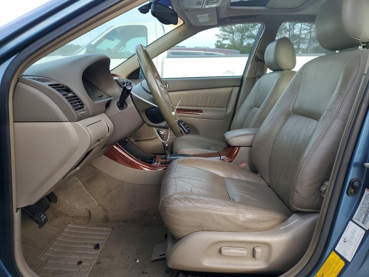 2002 TOYOTA CAMRY LE photo 7