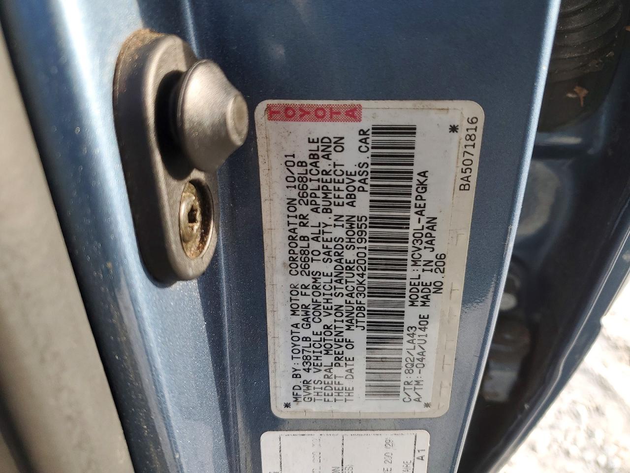 2002 TOYOTA CAMRY LE photo 12
