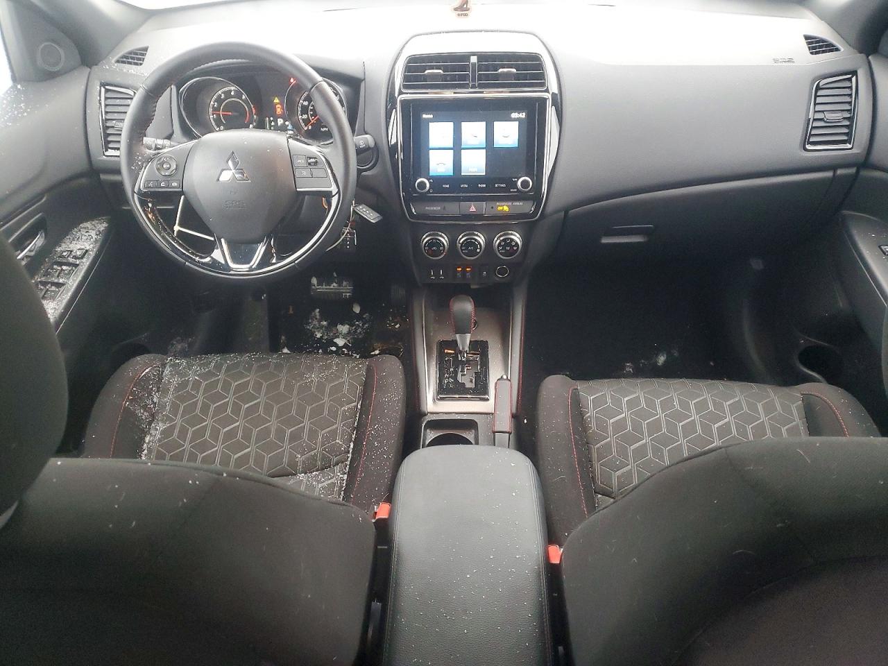 2024 MITSUBISHI OUTLANDER SPORT S/SE photo 8
