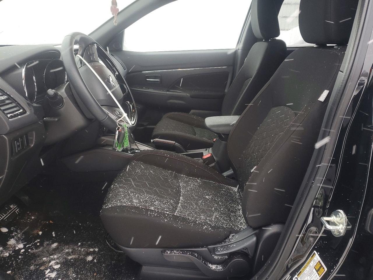 2024 MITSUBISHI OUTLANDER SPORT S/SE photo 7