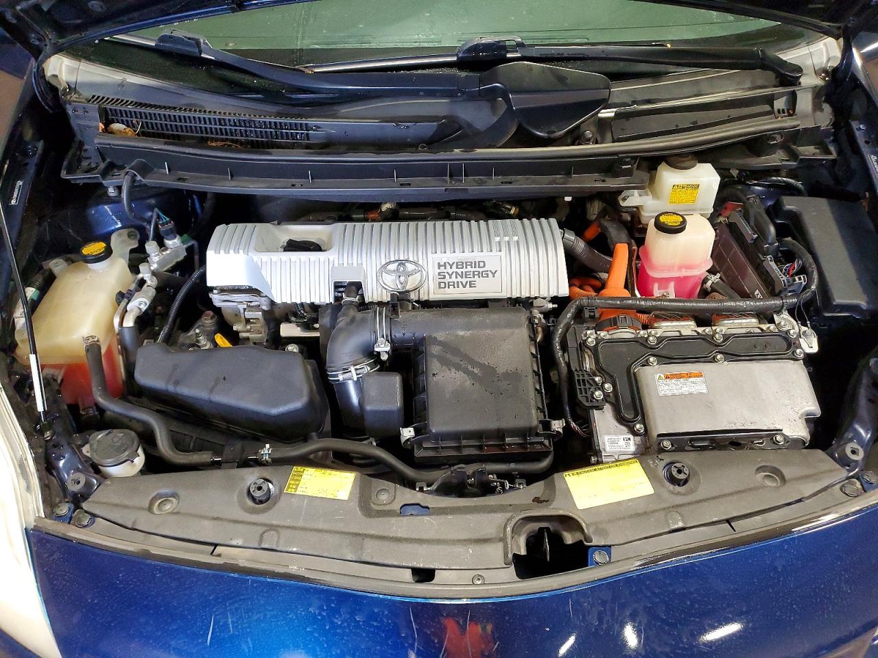 2012 TOYOTA PRIUS photo 31