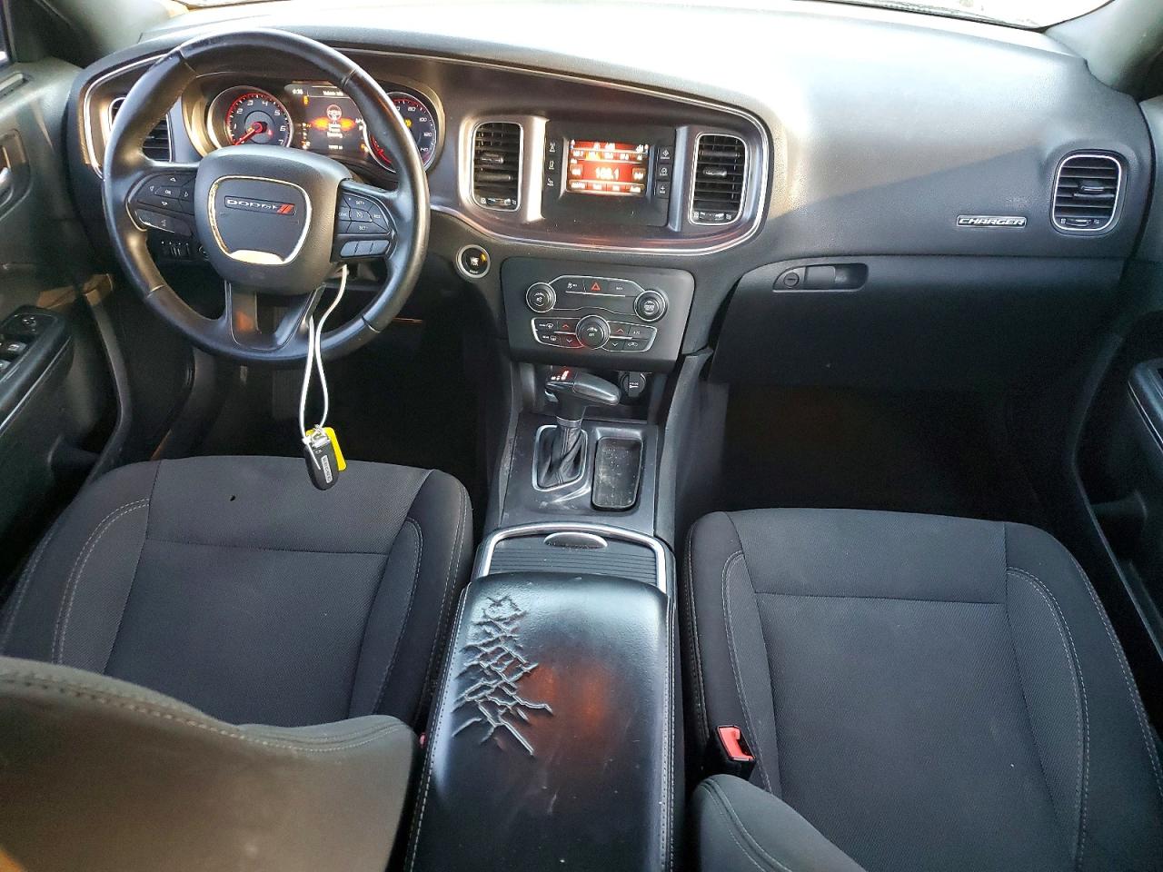 2016 DODGE CHARGER SE photo 8