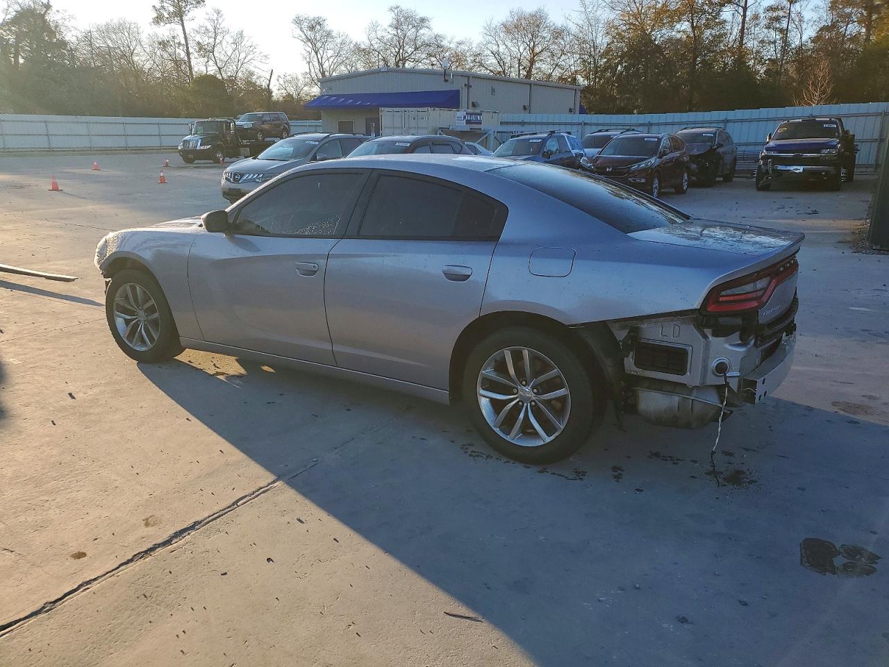 2016 DODGE CHARGER SE photo 2