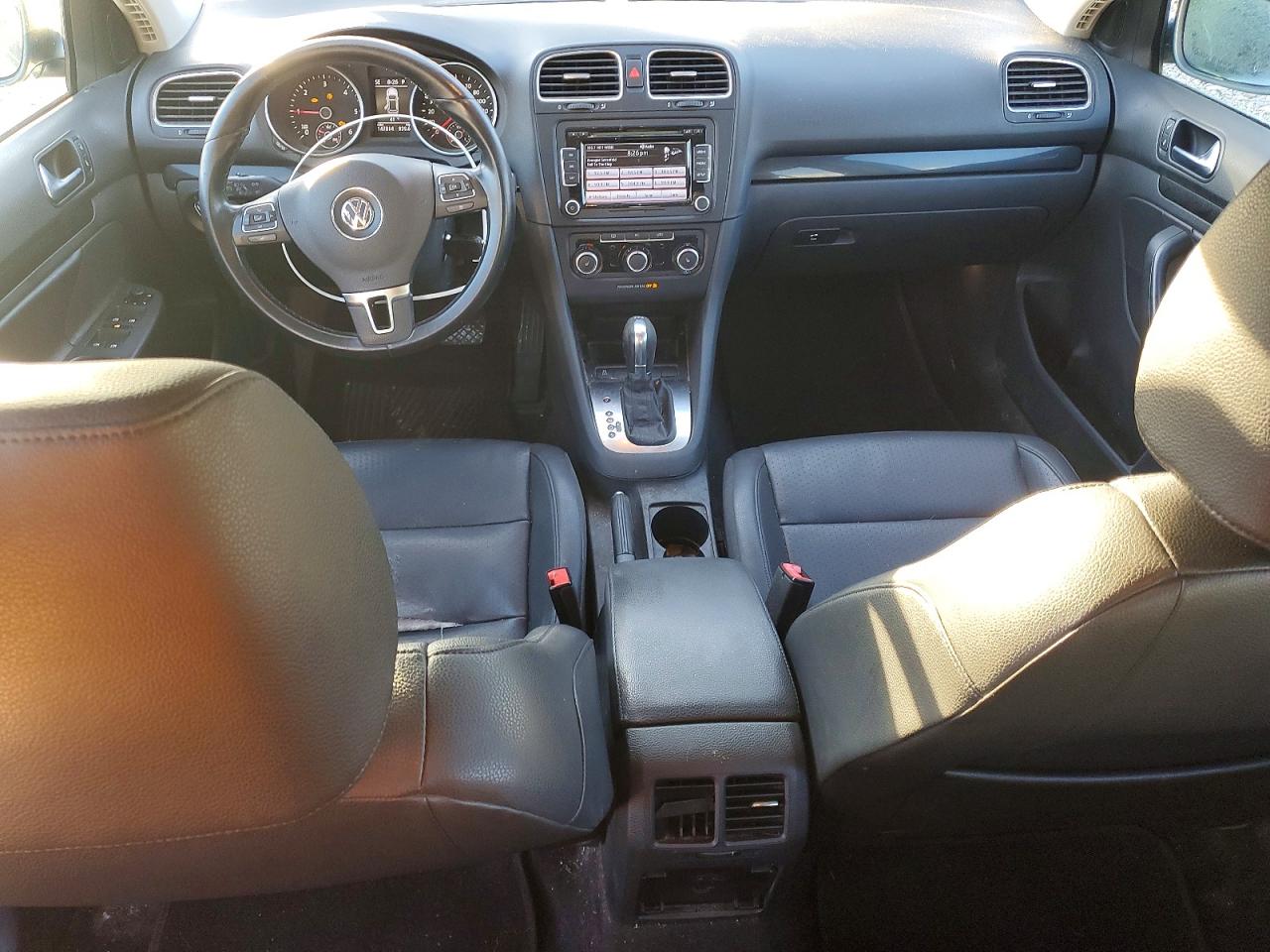 2011 VOLKSWAGEN JETTA TDI photo 8
