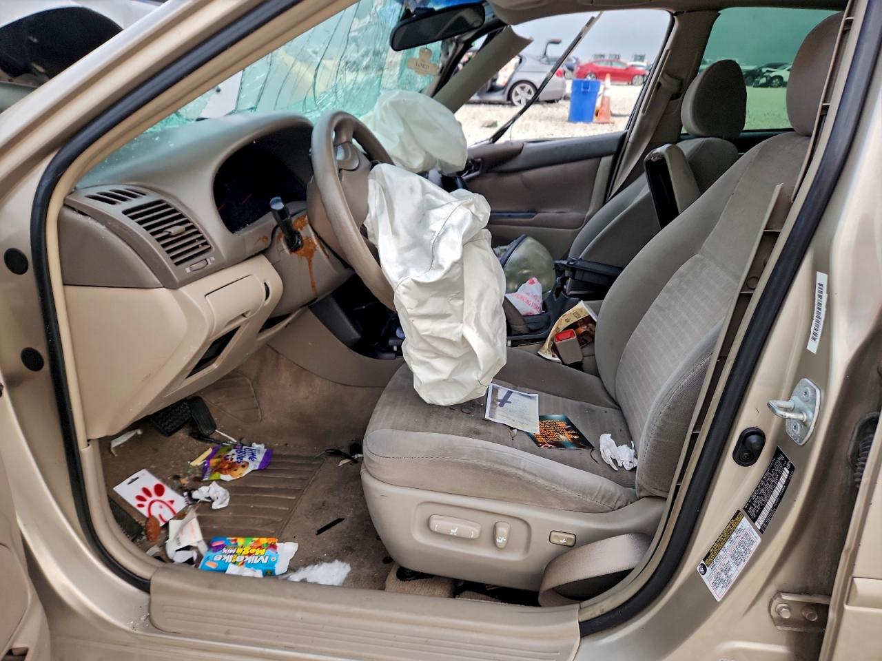 2006 TOYOTA CAMRY LE photo 7