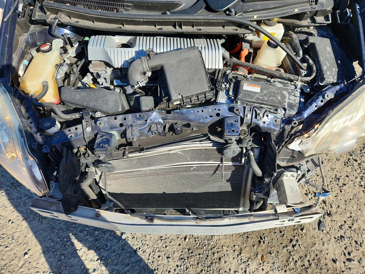 2015 TOYOTA PRIUS photo 11