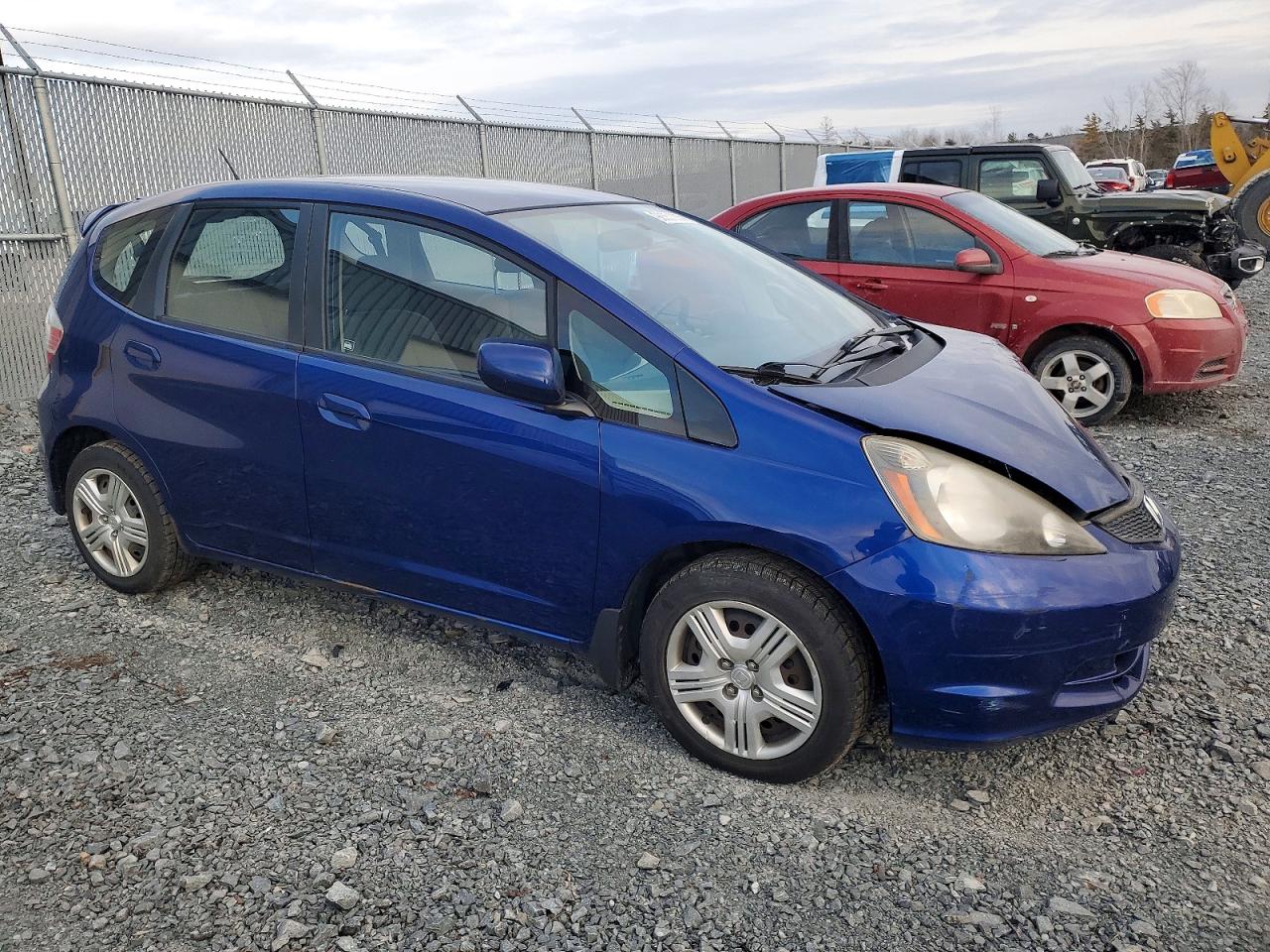 2013 HONDA FIT LX photo 4