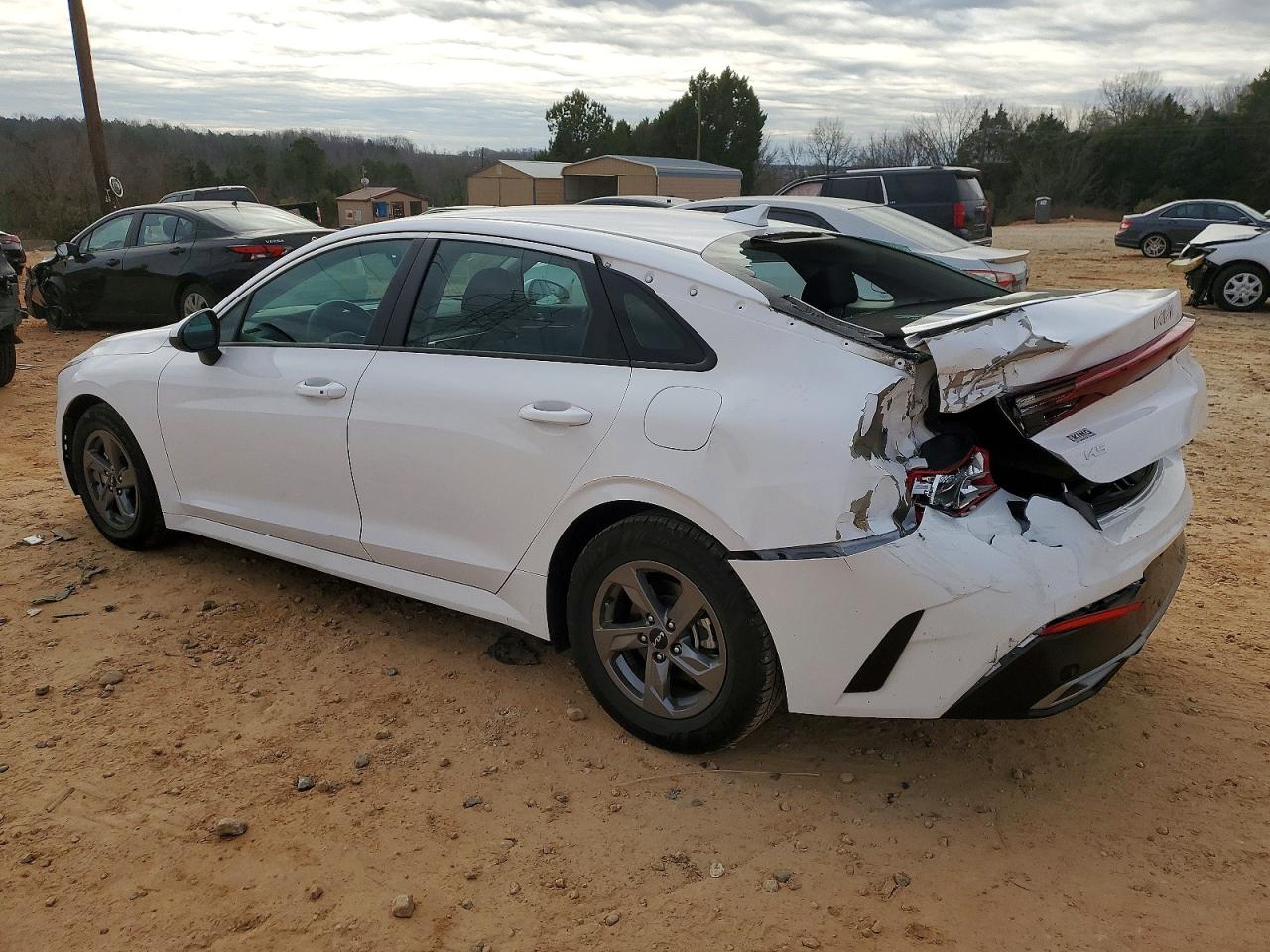 2023 KIA K5 LXS photo 2