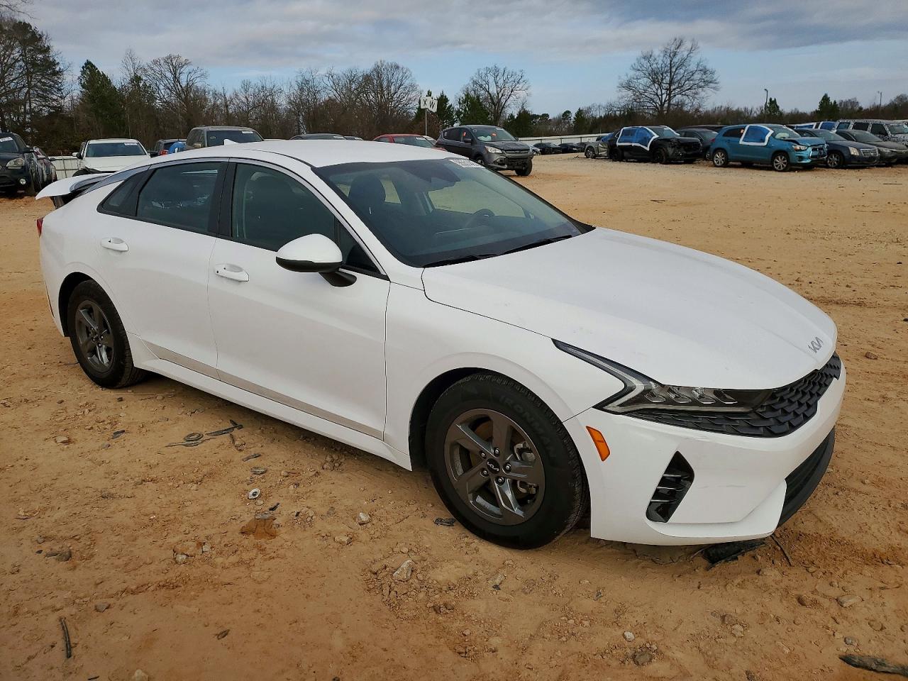 2023 KIA K5 LXS photo 4