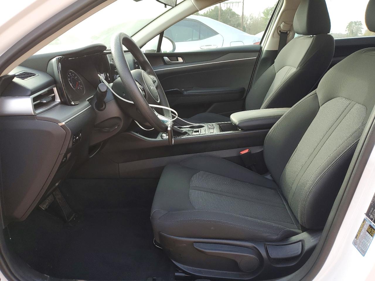 2023 KIA K5 LXS photo 7
