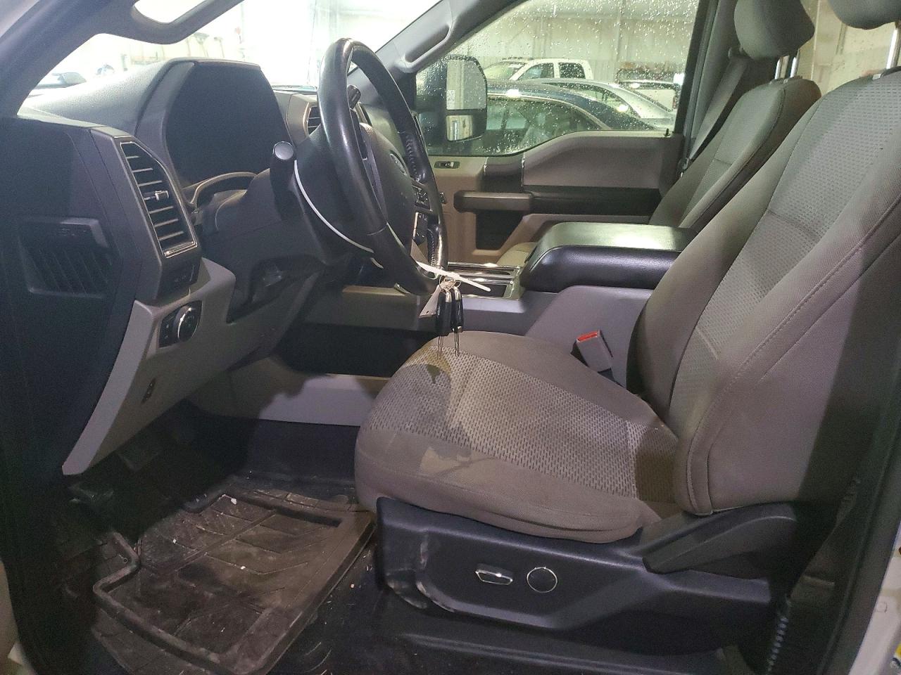 2017 FORD F150 photo 7