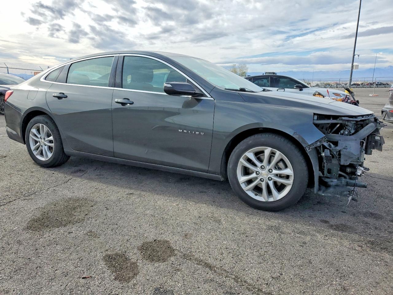 2017 CHEVROLET MALIBU LT photo 10