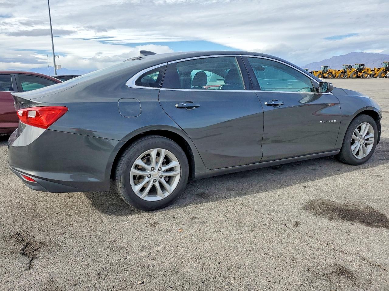 2017 CHEVROLET MALIBU LT photo 7