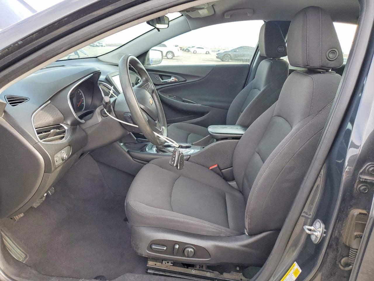 2017 CHEVROLET MALIBU LT photo 19