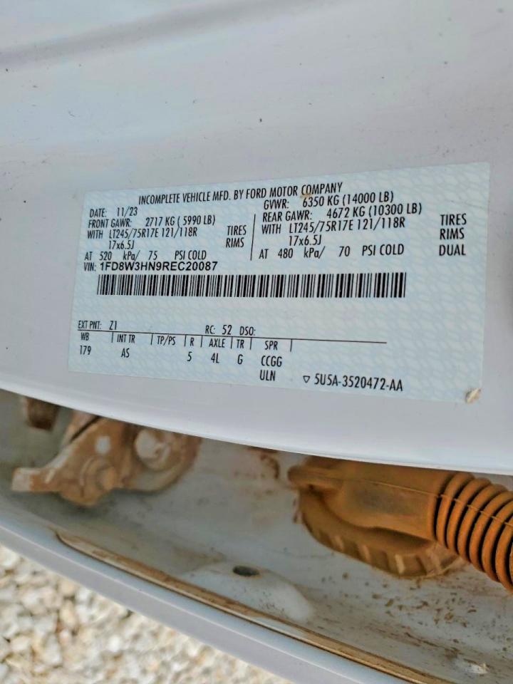 2024 FORD F350 SUPER DUTY FLATBED TRUCK photo 13