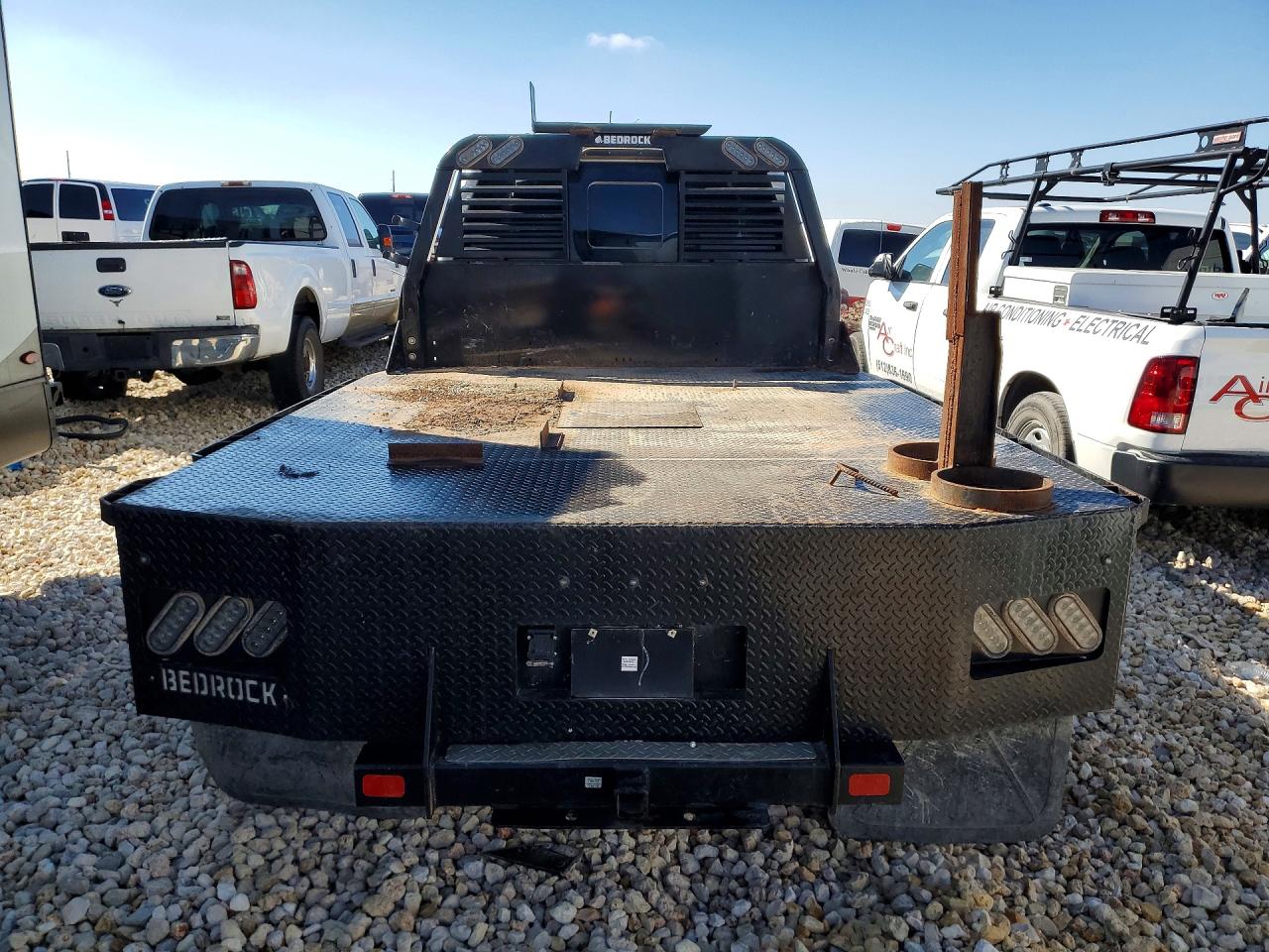 2024 FORD F350 SUPER DUTY FLATBED TRUCK photo 6